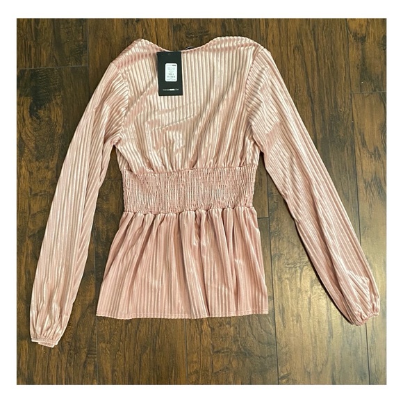 Fashion Nova Mauve Peplum Top with Button Closure - Picture 4 of 5